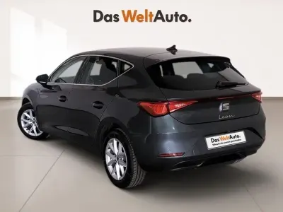 Usado Seat Leon Style 116 CV (85 kW) 2025 Gris