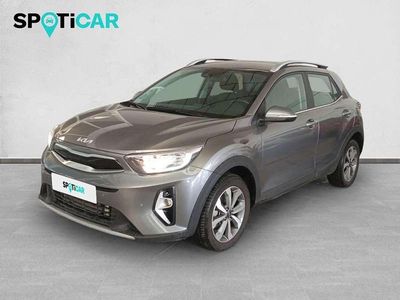 Usado Kia Stonic 101 CV (74 kW) 2025 Gris SUV