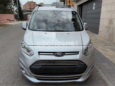 Usado Ford Grand Tourneo Connect Titanium 120 CV (88 kW) 2018 Gris / plata Monovolumen