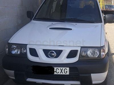 Usado Nissan Terrano Comfort 125 CV (91 kW) 2004 Blanco SUV