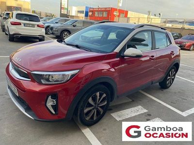 Usado Kia Stonic 100 CV (73 kW) 2022 Rojo SUV