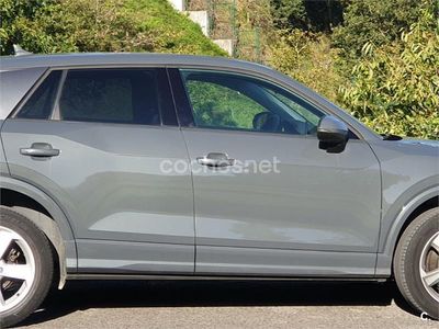 Usado Audi Q2 Design 116 CV (85 kW) 2018 Gris / plata SUV