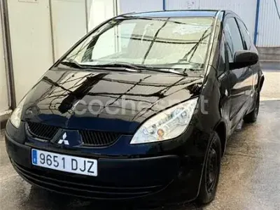 Usado Mitsubishi Colt Inform 75 CV (55 kW) 2005 Negro Utilitario