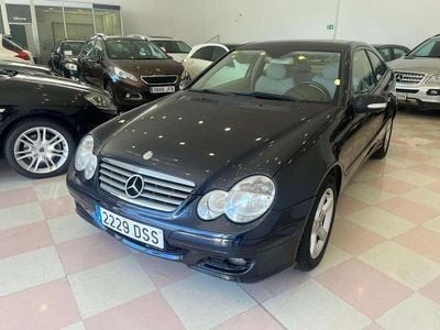 Negro Usado 2005 Mercedes C220 Classic Coupe | 6900 € (Precio justo)
