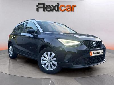 Usado Seat Arona Style 110 CV (80 kW) 2022 Azul SUV