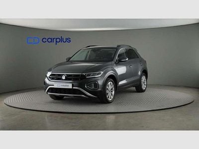 Usado VW T-Roc Life 110 CV (80 kW) 2022 Gris SUV