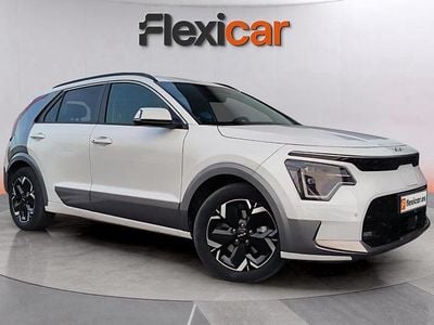 Blanco Usado 2023 Kia Niro SUV | 23.990 € (Precio justo)