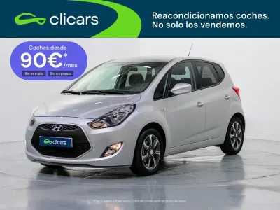 Usado Hyundai ix20 90 CV (66 kW) 2018 Gris Utilitario