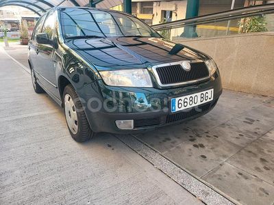 Usado Skoda Fabia Comfort 64 CV (47 kW) 2001 Verde Berlina