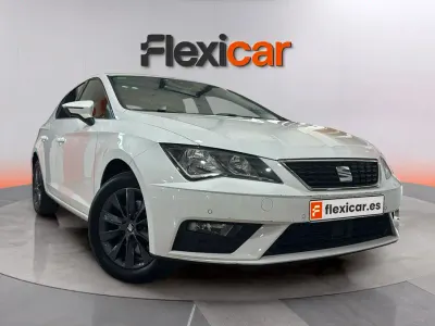 Usado Seat Leon Style 115 CV (84 kW) 2020 Blanco Berlina