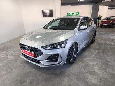 Gris / plata Usado 2024 Ford Focus ST-Line Berlina | 19.500 € (Precio justo)