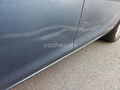 Usado Opel Astra Business 110 CV (80 kW) 2014 Azul Familiar