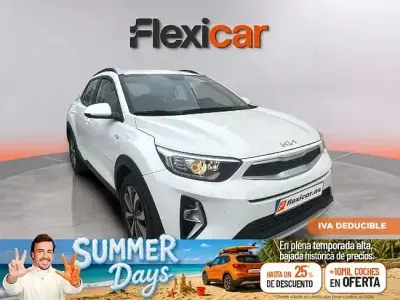 Usado Kia Stonic 100 CV (73 kW) 2021 Blanco SUV