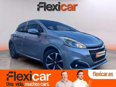 Usado Peugeot 208 GT-line 110 CV (80 kW) 2018 Gris Utilitario