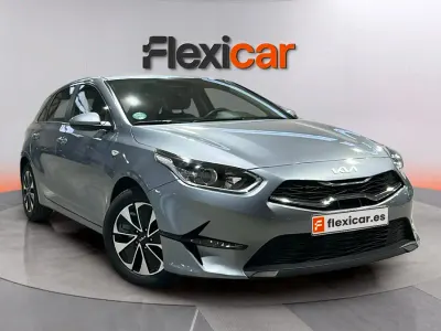 Usado Kia Ceed 101 CV (74 kW) 2024 Gris Utilitario
