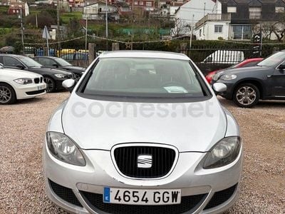 Usado Seat Leon Ecomotive 105 CV (77 kW) 2008 Gris / plata Utilitario