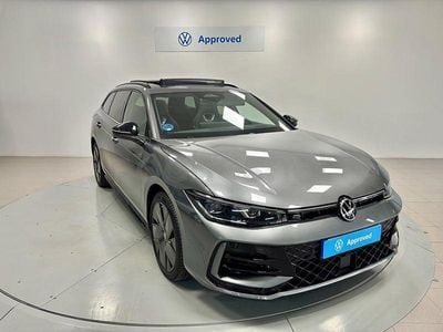 Nuevo VW Passat R-line 272 CV (200 kW) 2025 Gris / plata Familiar