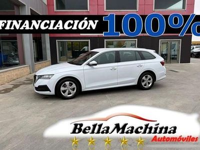 Blanco Usado 2021 Skoda Octavia Familiar | 14.475 € (Precio justo)