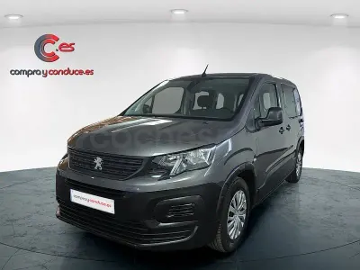 Usado Peugeot Rifter Active 100 CV (73 kW) 2022 Gris / plata Monovolumen