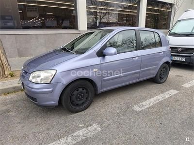 Usado Hyundai Getz 63 CV (46 kW) 2004 Violeta / lila Utilitario