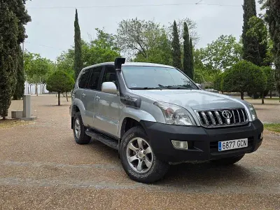 Begagnad Toyota Land Cruiser