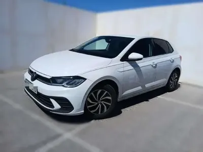 Usado VW Polo Life 95 CV (69 kW) 2023 Blanco Utilitario