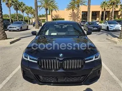 Usado BMW 530e Comfort Edition 292 CV (214 kW) 2022 Azul Berlina