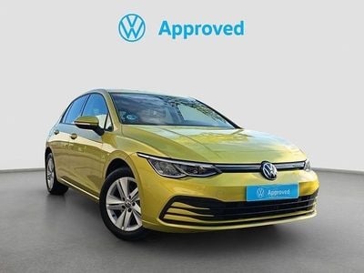 Usado VW Golf VII Life 150 CV (110 kW) 2021 Amarillo Utilitario