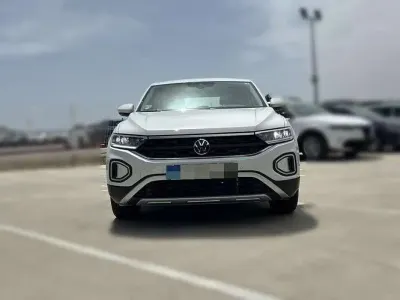 Usado VW T-Roc Advance 116 CV (85 kW) 2024 Blanco SUV