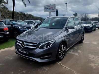Mercedes B200
