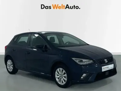 Usado Seat Ibiza Style Plus 110 CV (80 kW) 2021 Azul Berlina