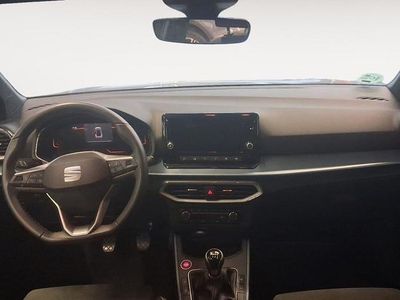 Usado Seat Arona Xperience 115 CV (84 kW) 2025 Gris SUV