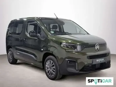 Usado Citroën Berlingo 102 CV (75 kW) 2025 Verde Monovolumen