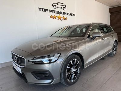 Beige Usado 2021 Volvo V60 Momentum Familiar | 23.590 € (Precio justo)