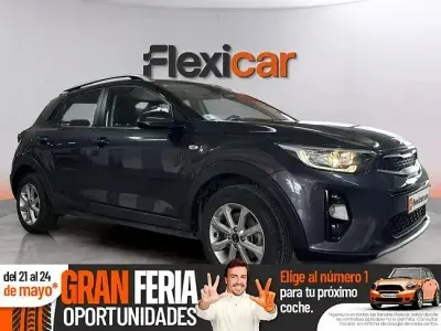 Usado Kia Stonic 84 HP (61 kW) 2018 Azul SUV