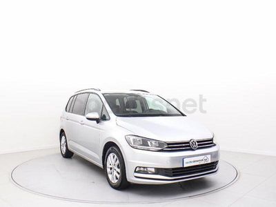 Usado VW Touran Advance 150 CV (110 kW) 2016 Gris / plata Monovolumen