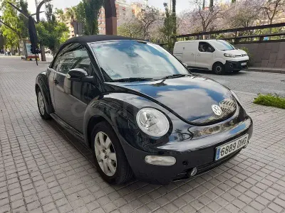 Usado VW New Beetle 105 CV (77 kW) 2005 Negro Utilitario