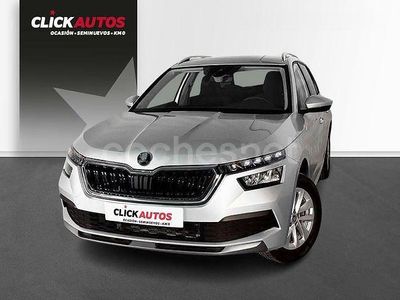 Usado Skoda Kamiq Ambition 95 CV (69 kW) 2024 Gris / plata SUV