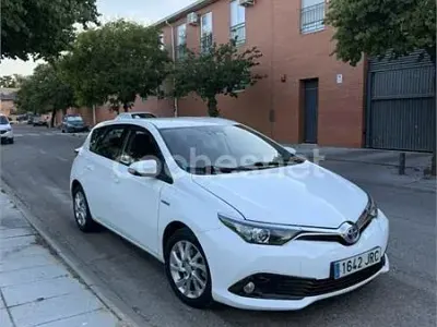 Usado Toyota Auris Hybrid