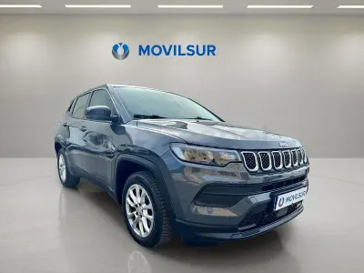 Usado Jeep Compass Limited 130 CV (95 kW) 2022 Gris / plata SUV
