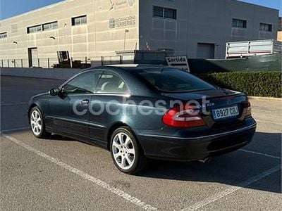 Negro Usado 2003 Mercedes CLK320 Elegance Coupe | 11.500 €
