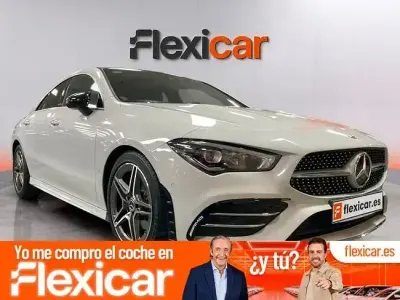 Usado Mercedes CLA180 AMG line 136 CV (100 kW) 2020 Blanco Berlina