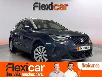 Usado Seat Arona Style 110 CV (80 kW) 2022 Azul SUV