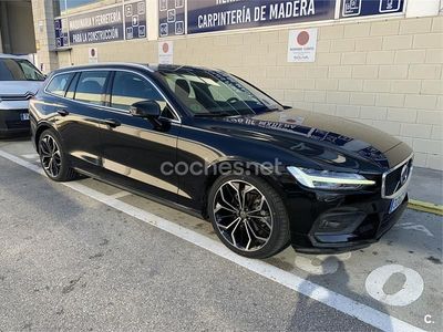 Negro Usado 2020 Volvo V60 Business Edition Familiar | 17.500 € (Un poco caro)