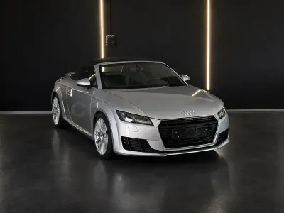 Usado Audi TT Roadster 180 CV (132 kW) 2016 Gris / plata Descapotable