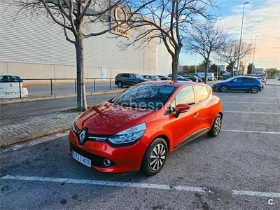 Usado Renault Clio IV Expression 90 CV (66 kW) 2013 Rojo Berlina
