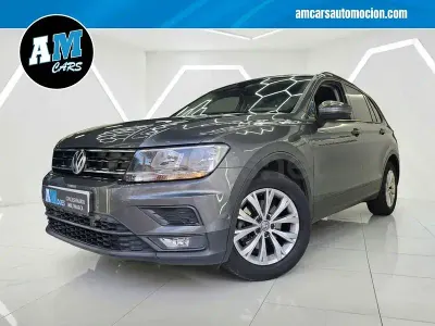 Käytetty VW Tiguan Edition 125 HP (91 kW) 2018 Harmaa Katumaasturi