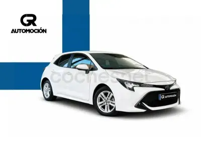 Usado Toyota Corolla Active 122 CV (89 kW) 2021 Blanco Berlina