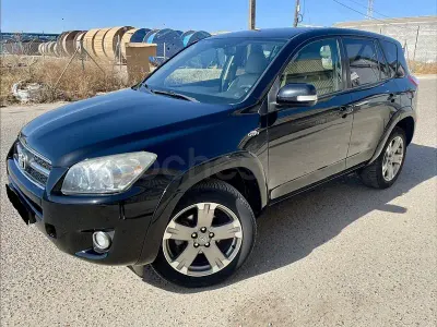 Usado Toyota RAV4 Executive 150 CV (110 kW) 2010 Negro SUV