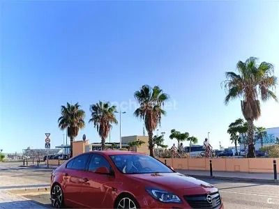 Usado Opel Insignia OPC 325 CV (239 kW) 2015 Rojo Berlina